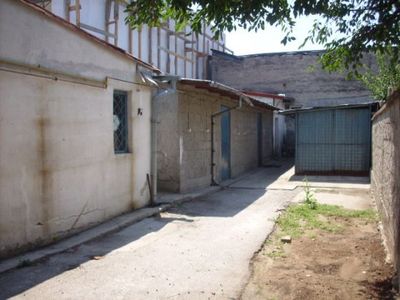 Spatiu comercial pretabil spatiu depozitare